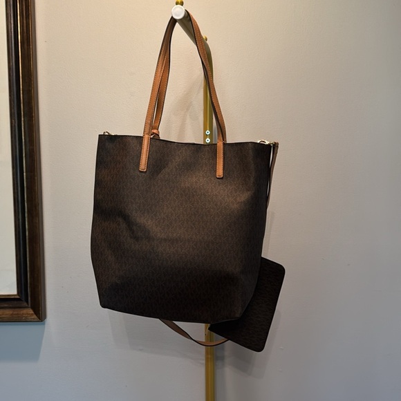 Michael Kors Brown Tote Bag with Pouch NWOT - Picture 5 of 14